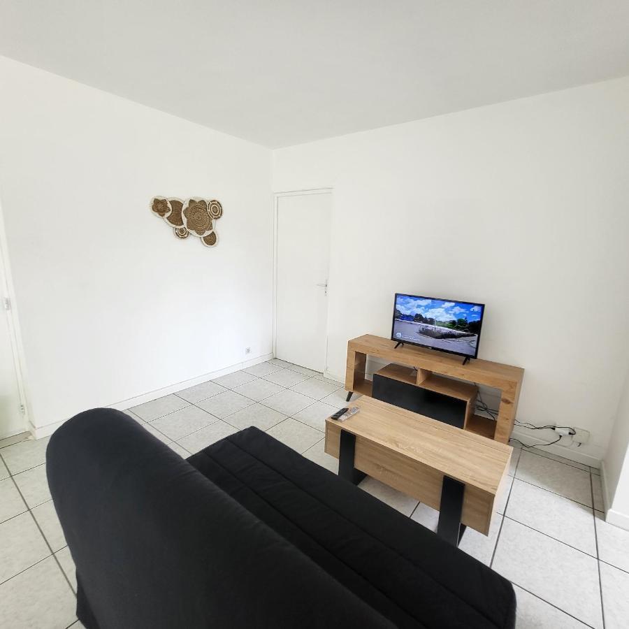 Bel Appartement Avec Jardin De 30M2 , Climatise Avec Parking Et Arrivee Autonome Cabestany Esterno foto