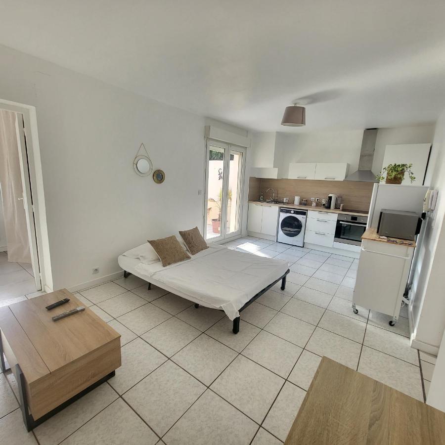 Bel Appartement Avec Jardin De 30M2 , Climatise Avec Parking Et Arrivee Autonome Cabestany Esterno foto